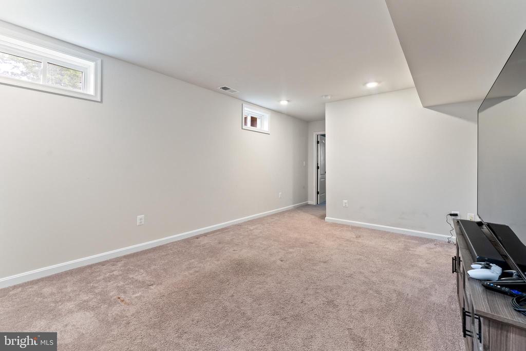 9305 CEDAR FOREST DR, FREDERICKSBURG, Virginia 22408, 4 Bedrooms Bedrooms, ,3 BathroomsBathrooms,Residential,9305 CEDAR FOREST DR,VASP2033104 MLS # VASP2033104