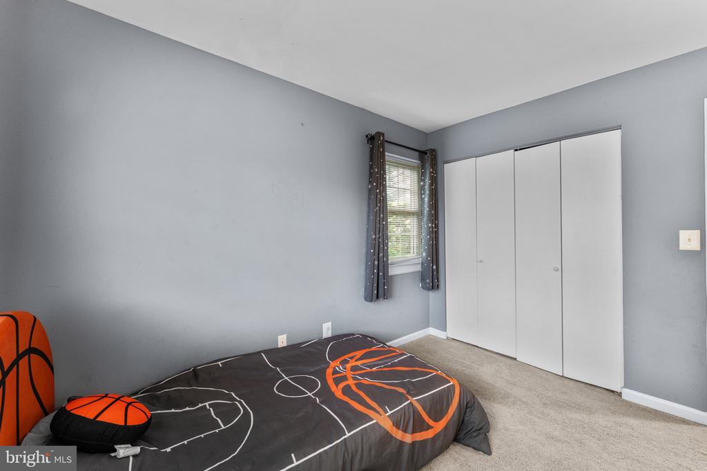 133 WOODLAKE DR, CHARLOTTESVILLE, Virginia 22901, 3 Bedrooms Bedrooms, ,1 BathroomBathrooms,Residential,133 WOODLAKE DR,VAAB2000986 MLS # VAAB2000986