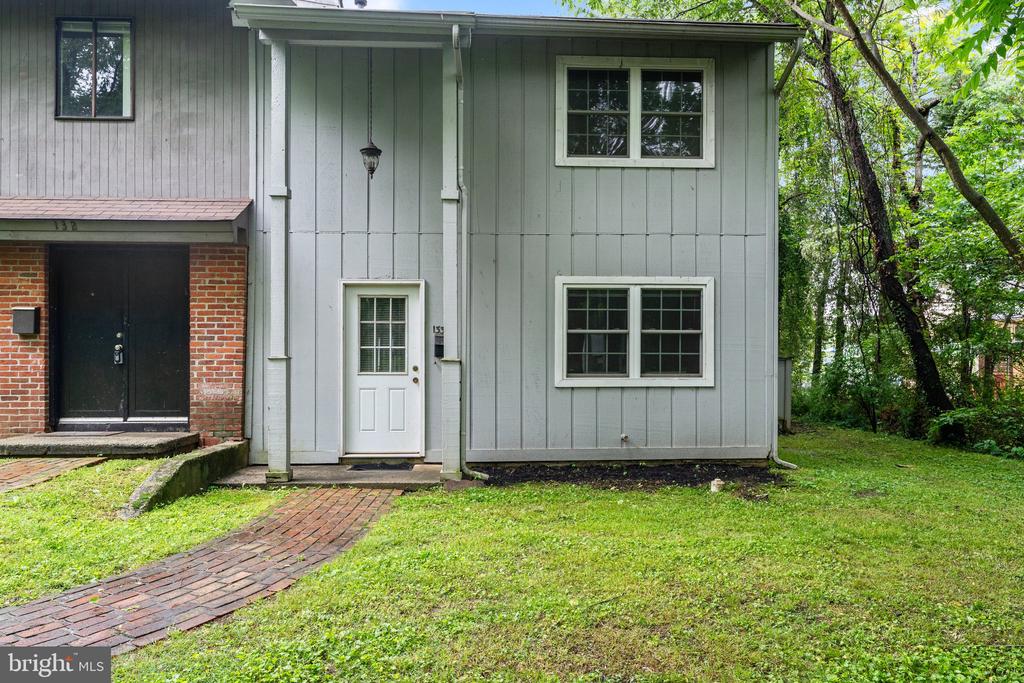 133 WOODLAKE DR, CHARLOTTESVILLE, Virginia 22901, 3 Bedrooms Bedrooms, ,1 BathroomBathrooms,Residential,133 WOODLAKE DR,VAAB2000986 MLS # VAAB2000986