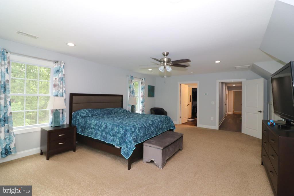 10440 SPERRYVILLE PIKE, CULPEPER, Virginia 22701, 4 Bedrooms Bedrooms, ,3 BathroomsBathrooms,Residential,10440 SPERRYVILLE PIKE,VACU2010590 MLS # VACU2010590