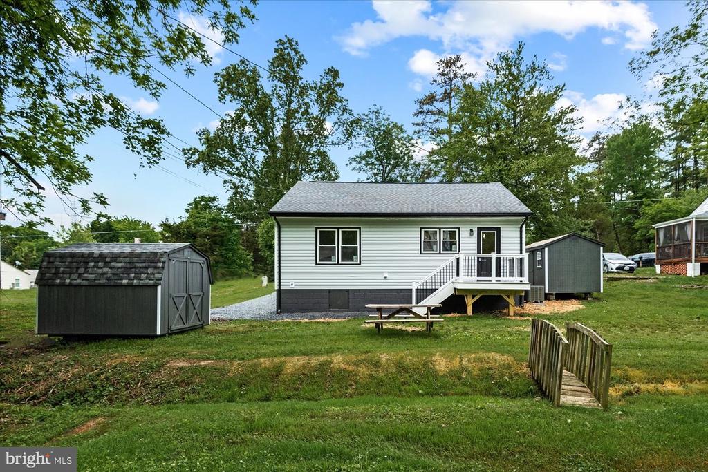 105 CAMMACK ST, LOUISA, Virginia 23093, 2 Bedrooms Bedrooms, ,2 BathroomsBathrooms,Residential,105 CAMMACK ST,VALA2007860 MLS # VALA2007860