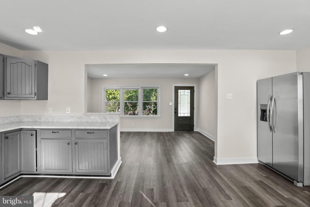 313 BURMAN LN, FREDERICKSBURG, Virginia 22407, 4 Bedrooms Bedrooms, ,3 BathroomsBathrooms,Residential,313 BURMAN LN,VASP2032916 MLS # VASP2032916