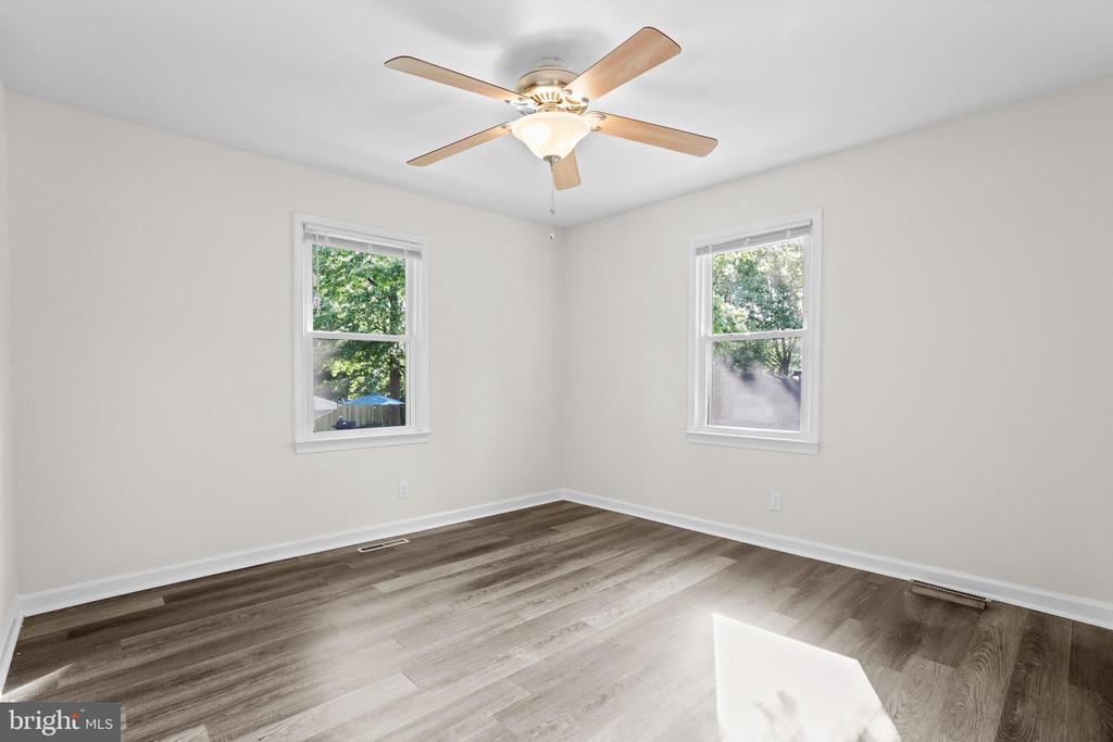 313 BURMAN LN, FREDERICKSBURG, Virginia 22407, 4 Bedrooms Bedrooms, ,3 BathroomsBathrooms,Residential,313 BURMAN LN,VASP2032916 MLS # VASP2032916