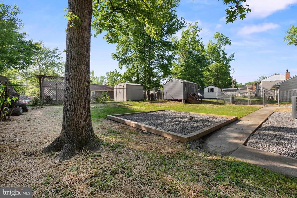 313 BURMAN LN, FREDERICKSBURG, Virginia 22407, 4 Bedrooms Bedrooms, ,3 BathroomsBathrooms,Residential,313 BURMAN LN,VASP2032916 MLS # VASP2032916