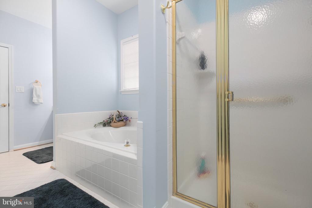 4204 STONEHAVEN WAY, FREDERICKSBURG, Virginia 22408, 3 Bedrooms Bedrooms, ,2 BathroomsBathrooms,Residential,4204 STONEHAVEN WAY,VASP2032844 MLS # VASP2032844
