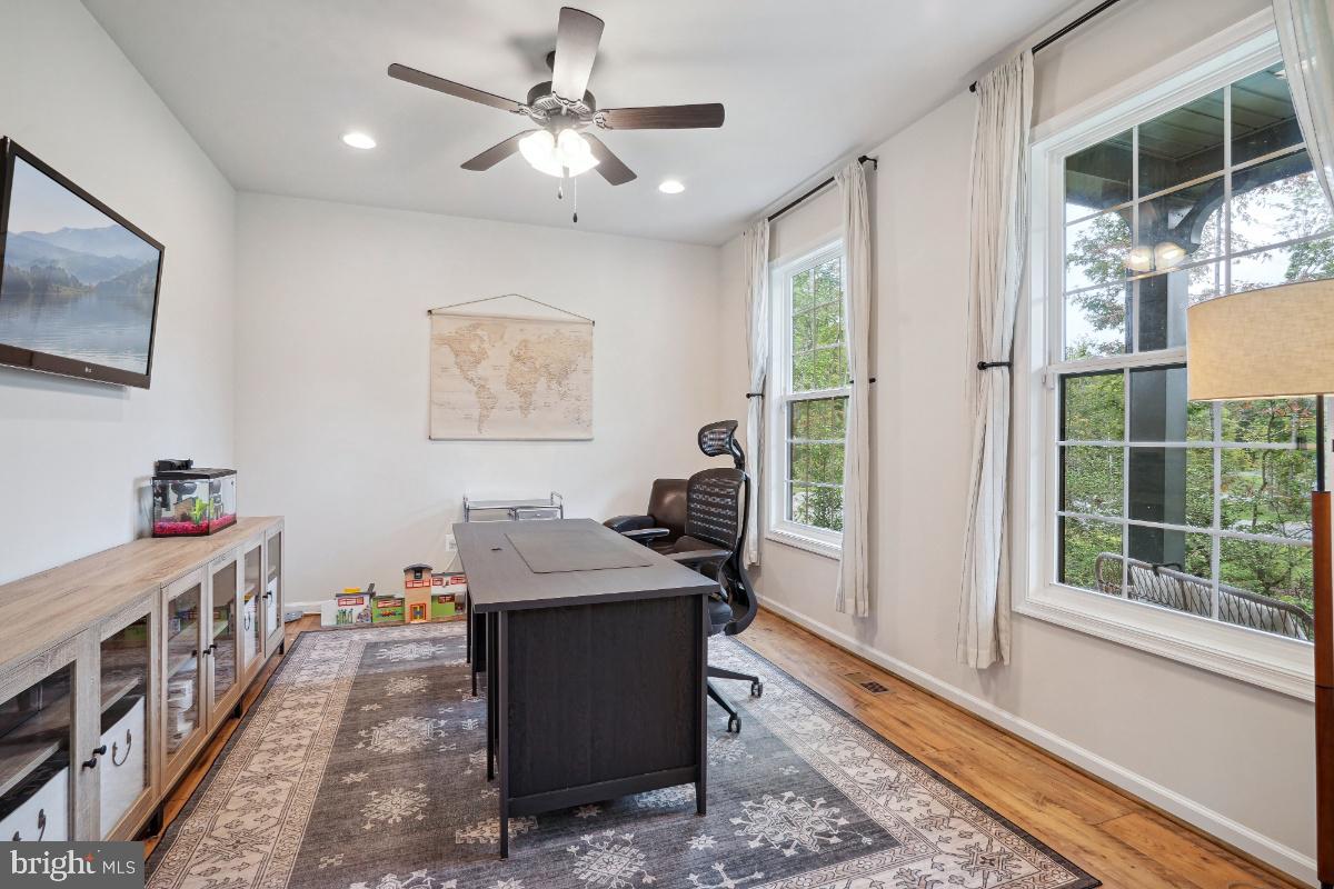 13004 BEARINGTON MNR, FREDERICKSBURG, Virginia 22407, 4 Bedrooms Bedrooms, ,4 BathroomsBathrooms,Residential,For sale,13004 BEARINGTON MNR,VASP2031420 MLS # VASP2031420