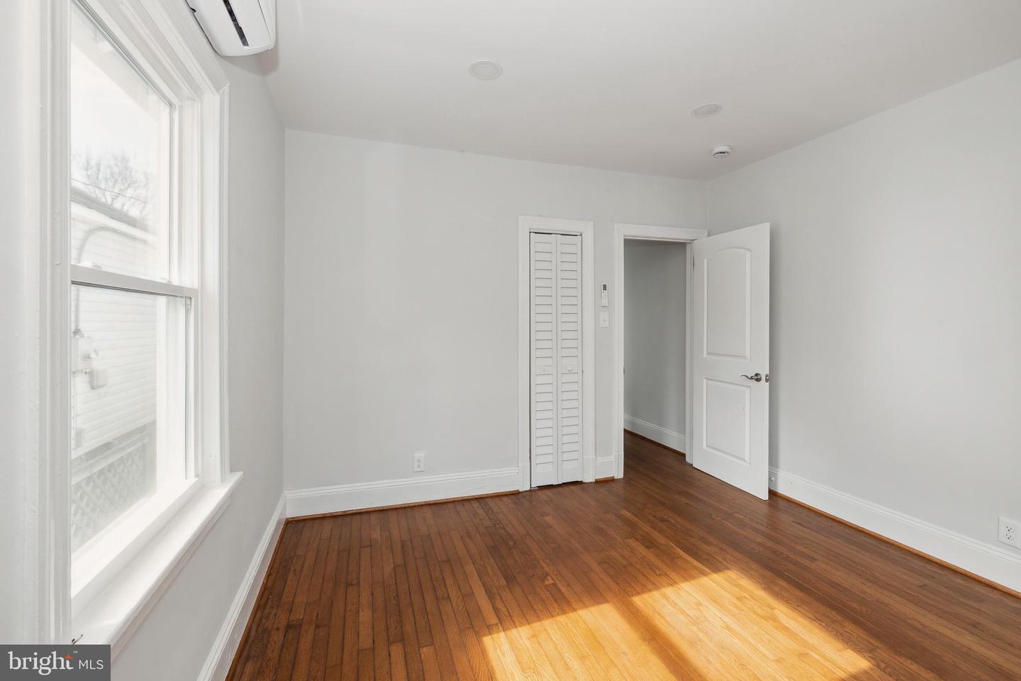 3406 STOCKTON ST, RICHMOND, Virginia 23224, 3 Bedrooms Bedrooms, 5 Rooms Rooms,1 BathroomBathrooms,Residential,For sale,3406 STOCKTON ST,VARC2000640 MLS # VARC2000640