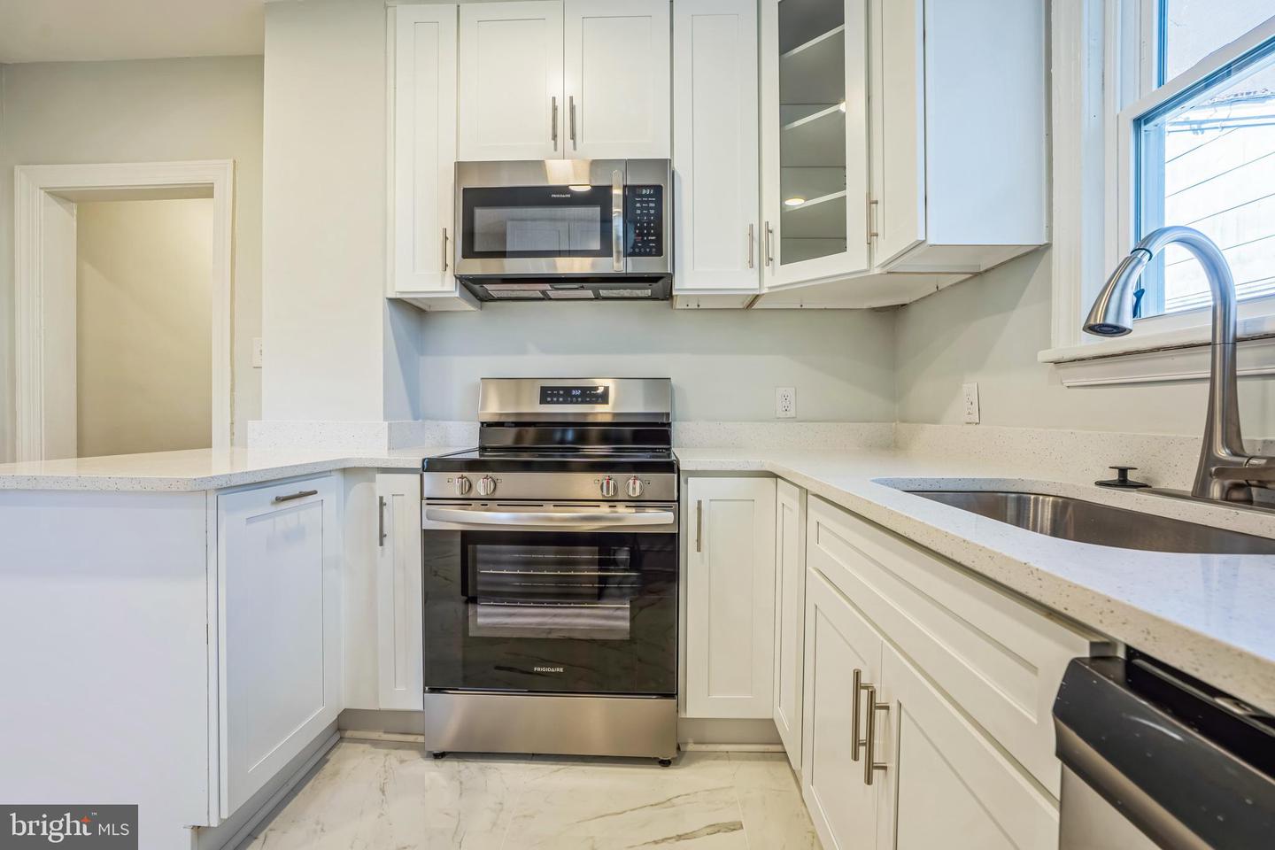 3406 STOCKTON ST, RICHMOND, Virginia 23224, 3 Bedrooms Bedrooms, 5 Rooms Rooms,1 BathroomBathrooms,Residential,For sale,3406 STOCKTON ST,VARC2000640 MLS # VARC2000640