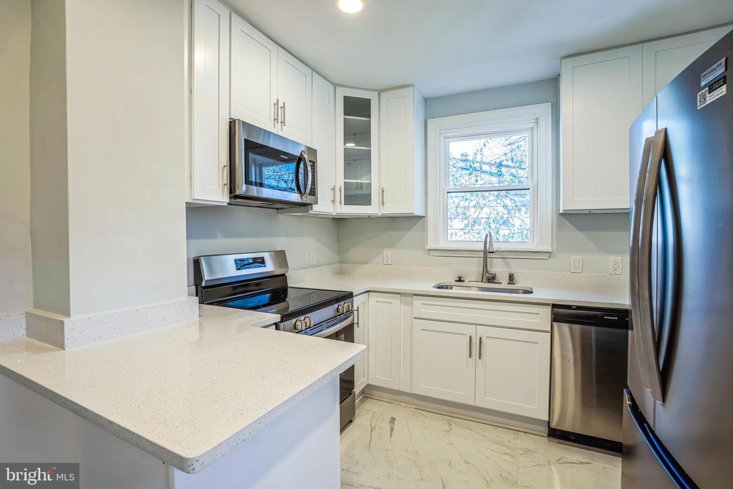 3406 STOCKTON ST, RICHMOND, Virginia 23224, 3 Bedrooms Bedrooms, 5 Rooms Rooms,1 BathroomBathrooms,Residential,For sale,3406 STOCKTON ST,VARC2000640 MLS # VARC2000640
