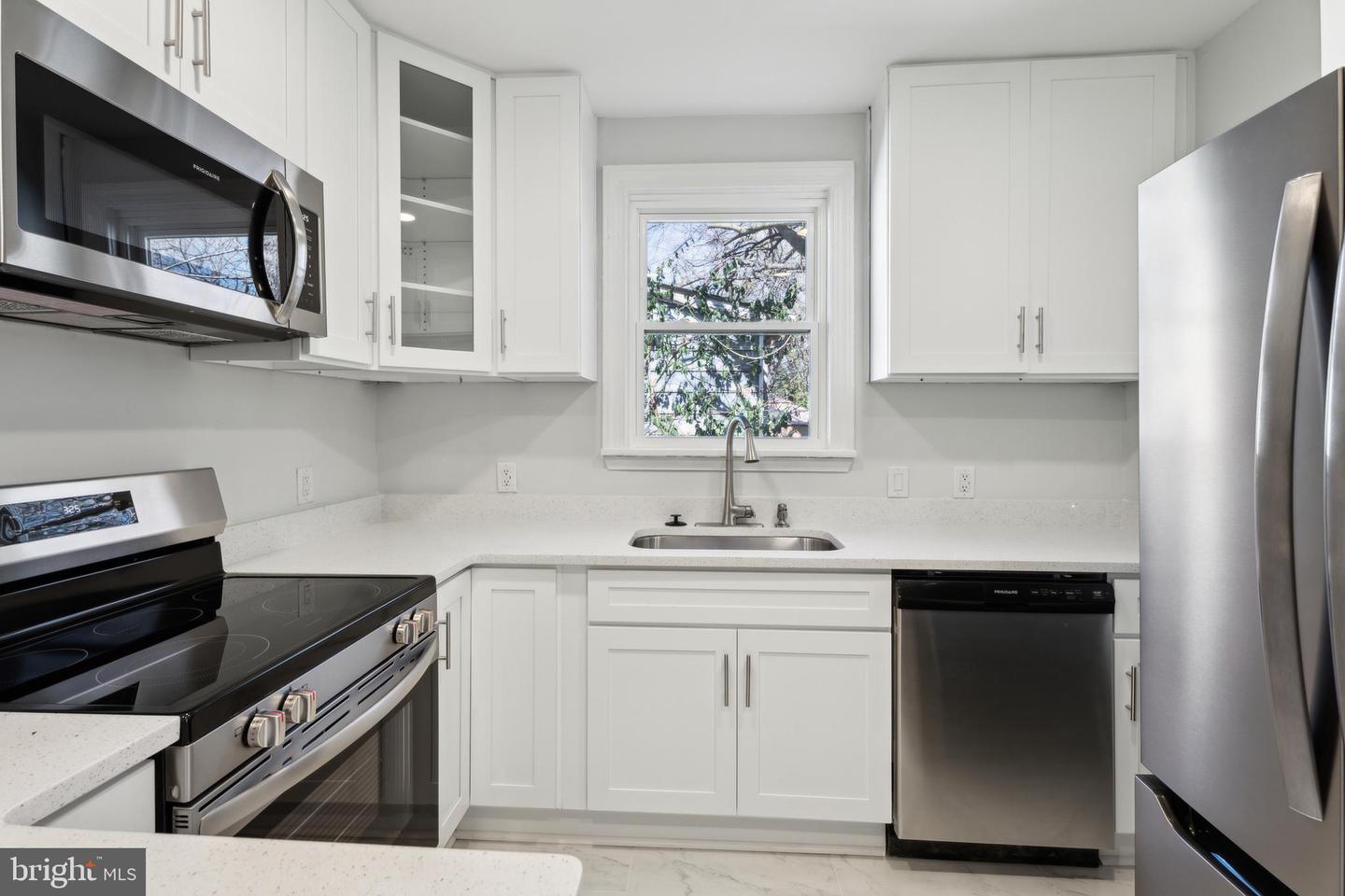 3406 STOCKTON ST, RICHMOND, Virginia 23224, 3 Bedrooms Bedrooms, 5 Rooms Rooms,1 BathroomBathrooms,Residential,For sale,3406 STOCKTON ST,VARC2000640 MLS # VARC2000640