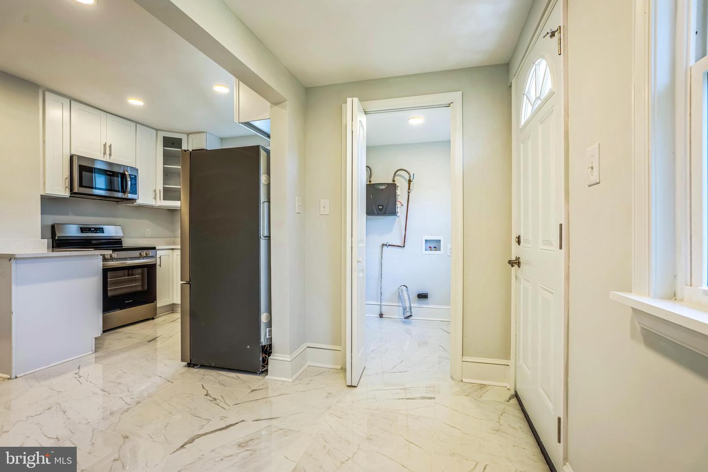 3406 STOCKTON ST, RICHMOND, Virginia 23224, 3 Bedrooms Bedrooms, 5 Rooms Rooms,1 BathroomBathrooms,Residential,For sale,3406 STOCKTON ST,VARC2000640 MLS # VARC2000640