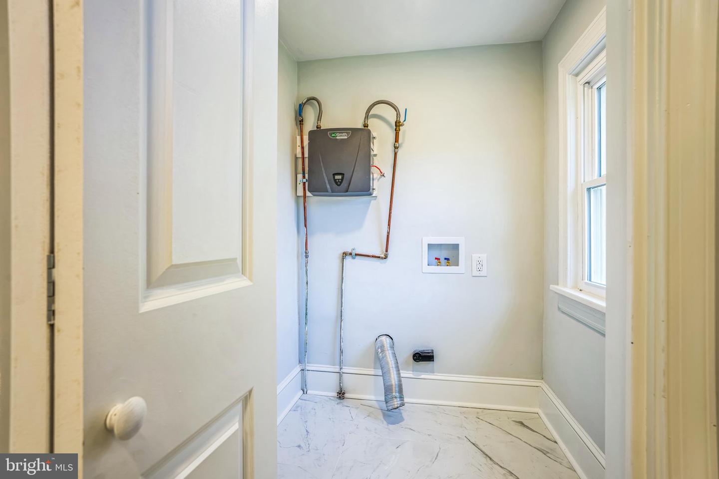 3406 STOCKTON ST, RICHMOND, Virginia 23224, 3 Bedrooms Bedrooms, 5 Rooms Rooms,1 BathroomBathrooms,Residential,For sale,3406 STOCKTON ST,VARC2000640 MLS # VARC2000640