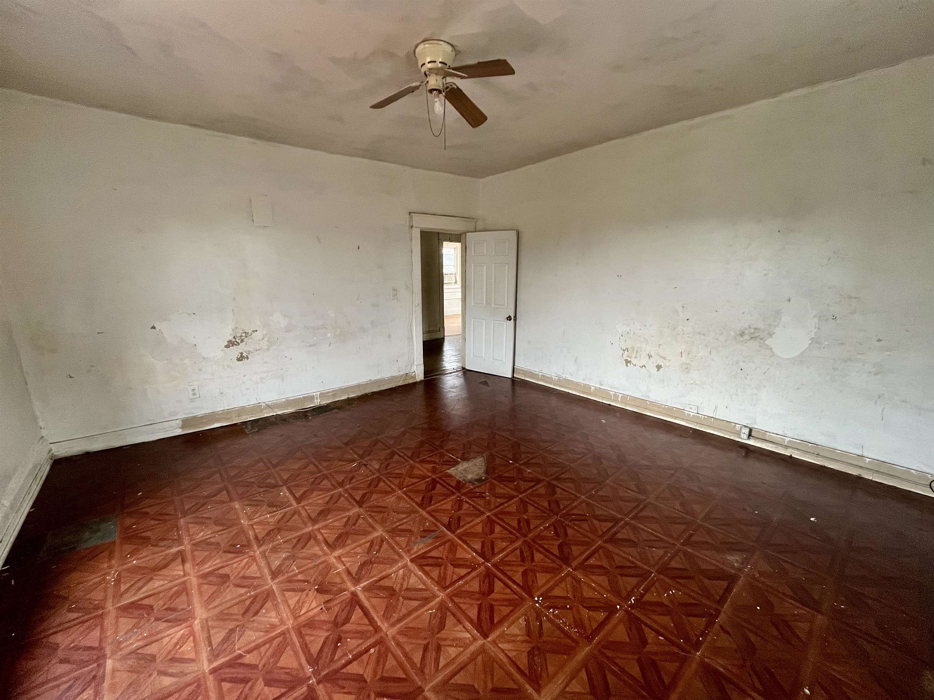 501 RIDGE ST, CHARLOTTESVILLE, Virginia 22902, 5 Bedrooms Bedrooms, ,2 BathroomsBathrooms,Residential,501 RIDGE ST,662760 MLS # 662760
