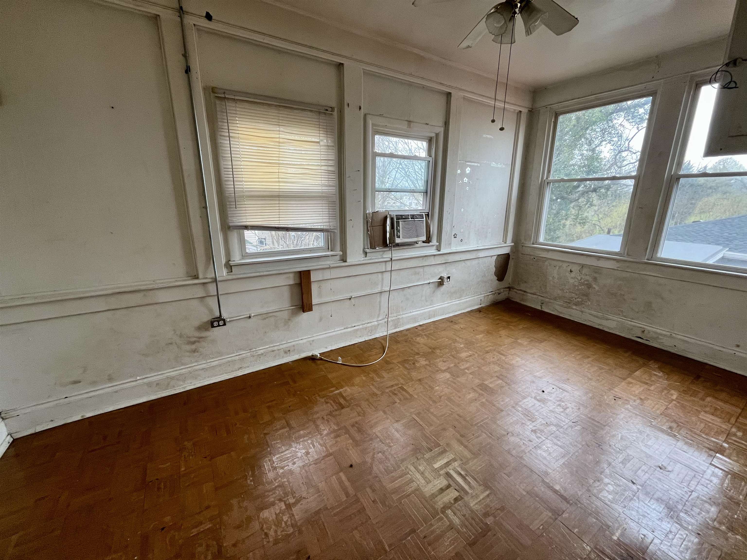 501 RIDGE ST, CHARLOTTESVILLE, Virginia 22902, 5 Bedrooms Bedrooms, ,2 BathroomsBathrooms,Residential,501 RIDGE ST,662760 MLS # 662760
