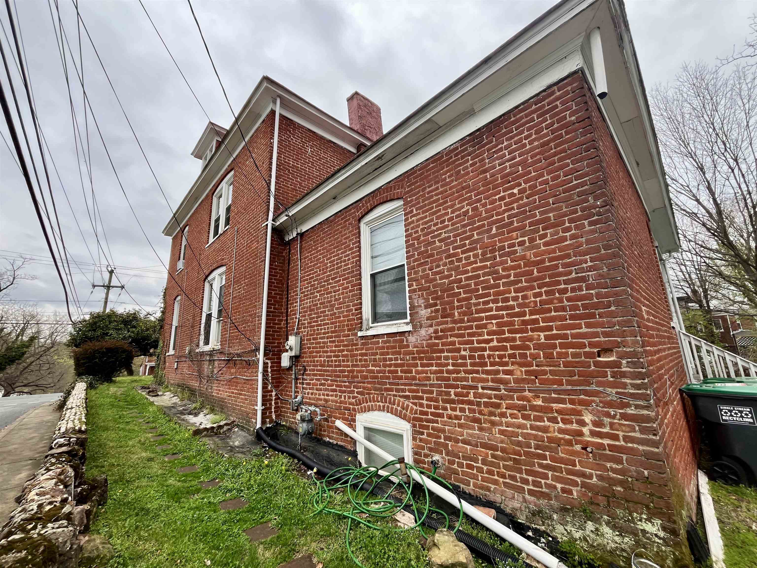 501 RIDGE ST, CHARLOTTESVILLE, Virginia 22902, 5 Bedrooms Bedrooms, ,2 BathroomsBathrooms,Residential,501 RIDGE ST,662760 MLS # 662760