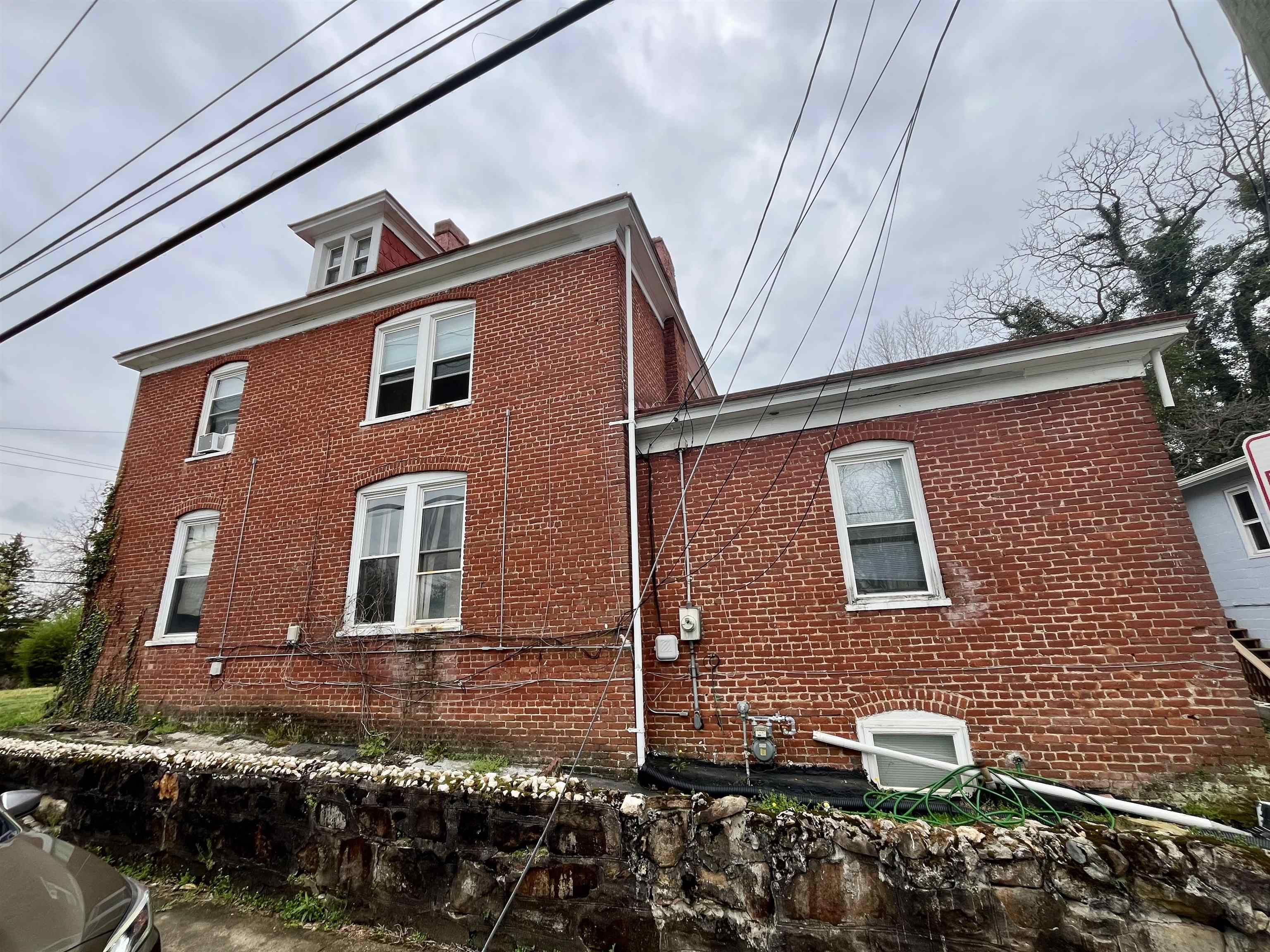 501 RIDGE ST, CHARLOTTESVILLE, Virginia 22902, 5 Bedrooms Bedrooms, ,2 BathroomsBathrooms,Residential,501 RIDGE ST,662760 MLS # 662760
