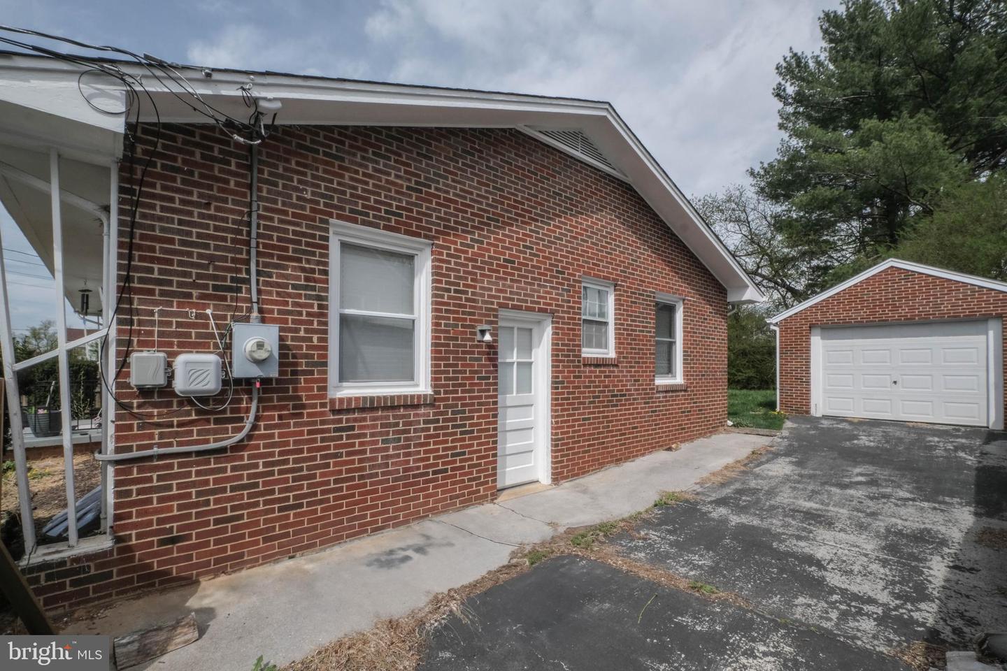 205 POLK AVE, FRONT ROYAL, Virginia 22630, 3 Bedrooms Bedrooms, ,2 BathroomsBathrooms,Residential,For sale,205 POLK AVE,VAWR2010822 MLS # VAWR2010822