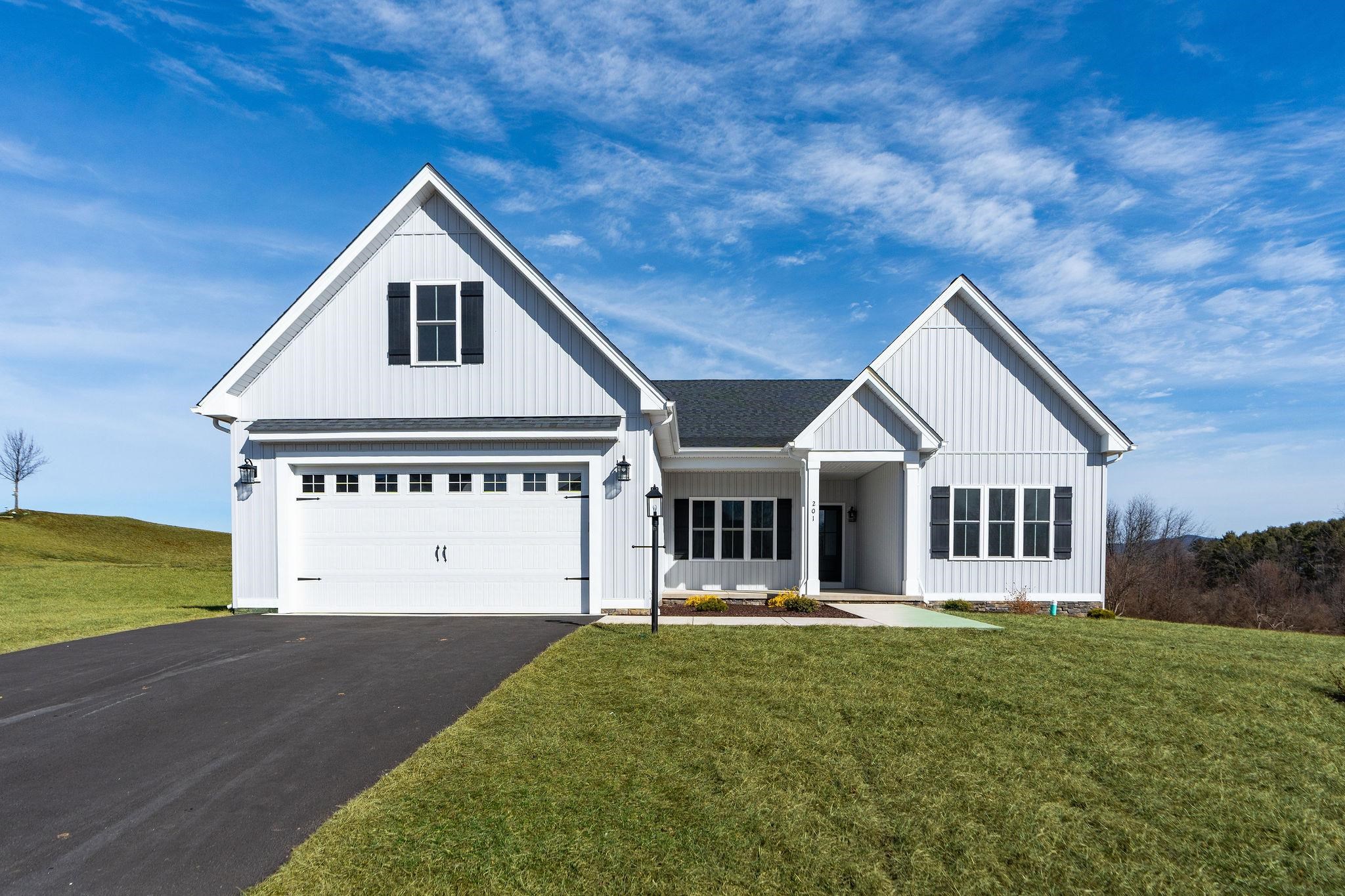 201 TOMASVILLE DR, WAYNESBORO, Virginia 22980, 4 Bedrooms Bedrooms, ,2 BathroomsBathrooms,Residential,201 TOMASVILLE DR,664655 MLS # 664655