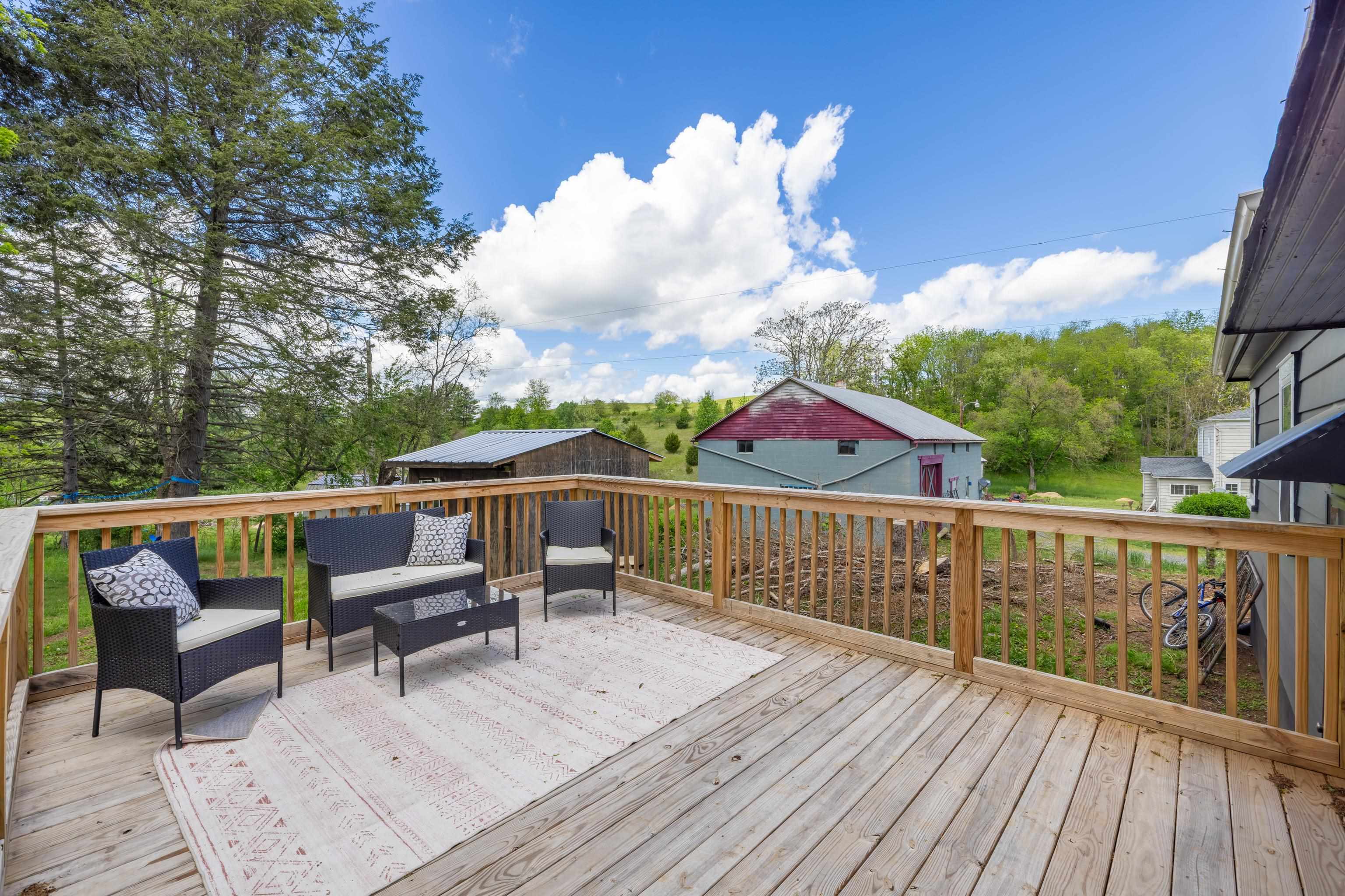 93 EIDSON CREEK RD, STAUNTON, Virginia 24401, 3 Bedrooms Bedrooms, ,2 BathroomsBathrooms,Residential,93 EIDSON CREEK RD,664658 MLS # 664658
