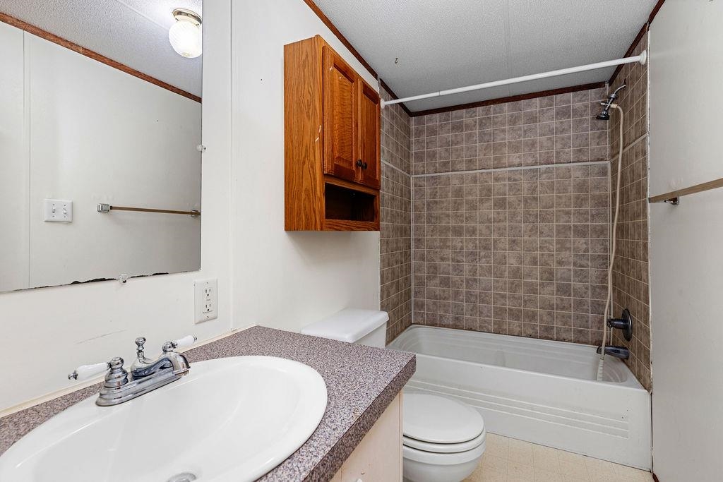 53 CLOVERDALE LN, STUARTS DRAFT, Virginia 24477, 3 Bedrooms Bedrooms, ,2 BathroomsBathrooms,Residential,53 CLOVERDALE LN,664662 MLS # 664662