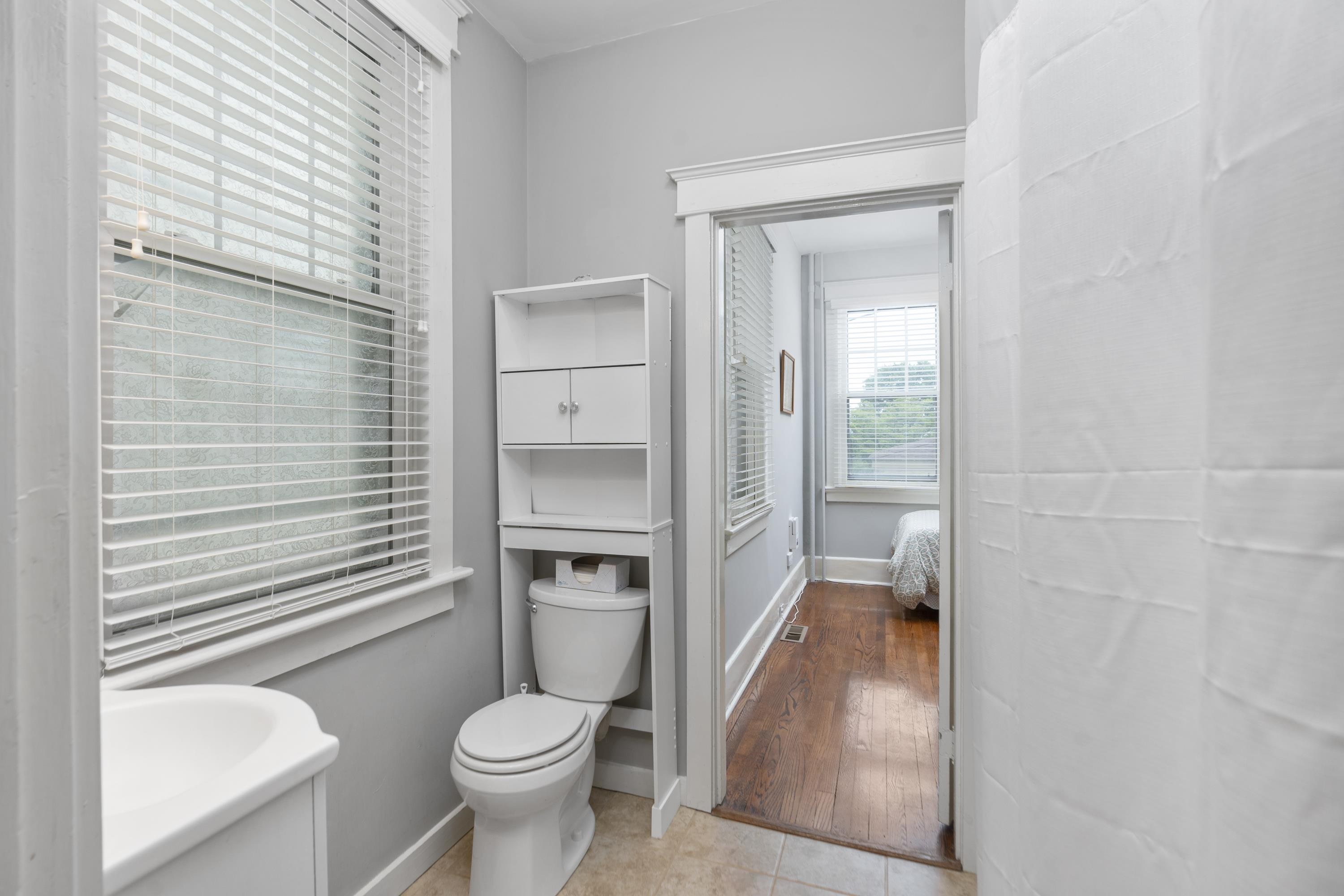 1311 N AUGUSTA ST, STAUNTON, Virginia 24401, 2 Bedrooms Bedrooms, ,1 BathroomBathrooms,Residential,Unit 4,1311 N AUGUSTA ST,664663 MLS # 664663