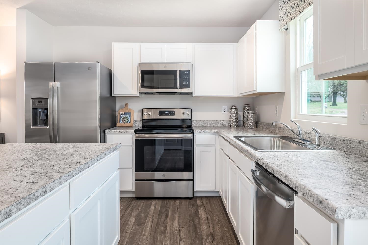 6 WHITE BIRCH RD, WAYNESBORO, Virginia 22980, 4 Bedrooms Bedrooms, ,2 BathroomsBathrooms,Residential,6 WHITE BIRCH RD,664670 MLS # 664670