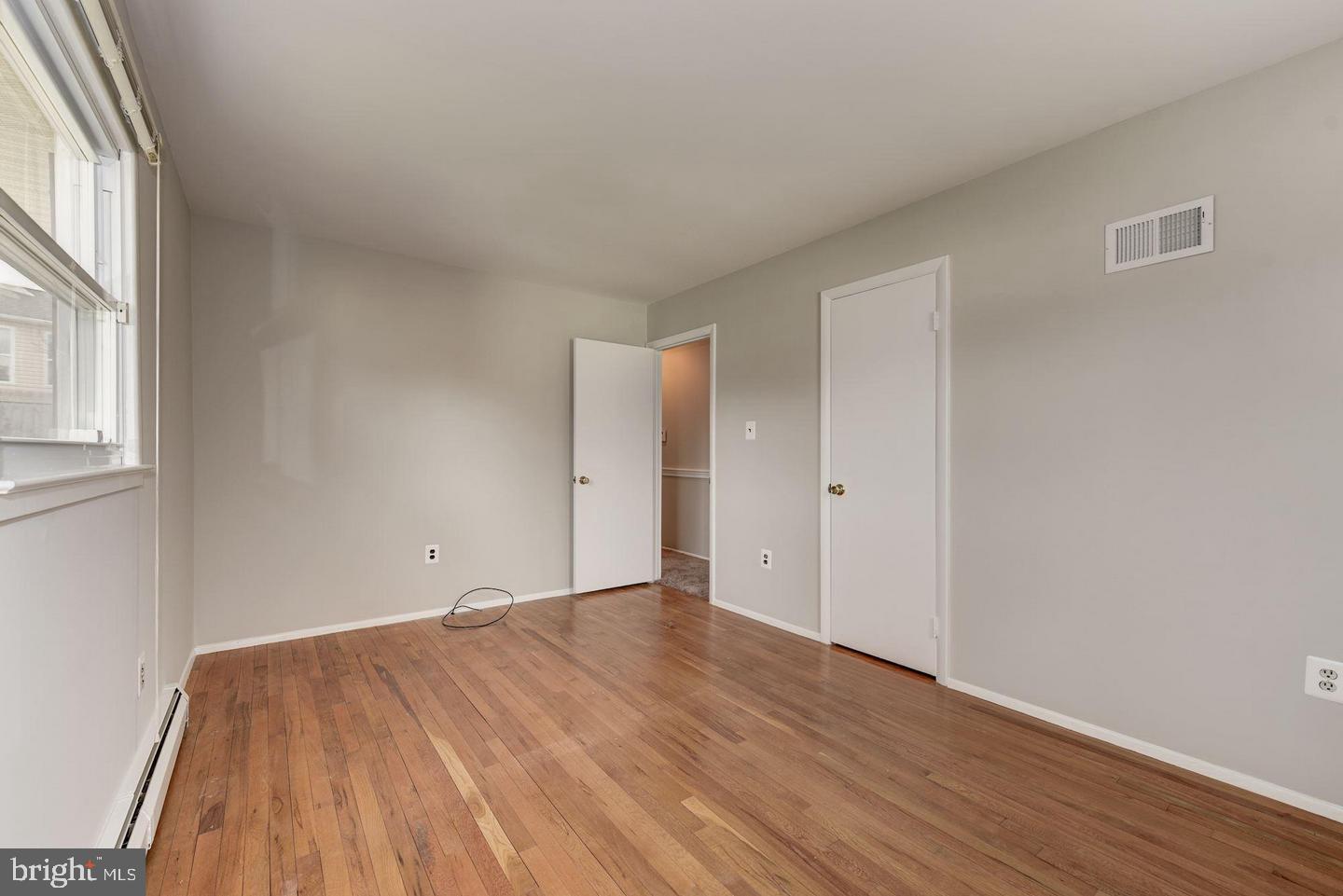 4550 KENDALL DR, WOODBRIDGE, Virginia 22193, 4 Bedrooms Bedrooms, ,2 BathroomsBathrooms,Residential,For sale,4550 KENDALL DR,VAPW2091616 MLS # VAPW2091616