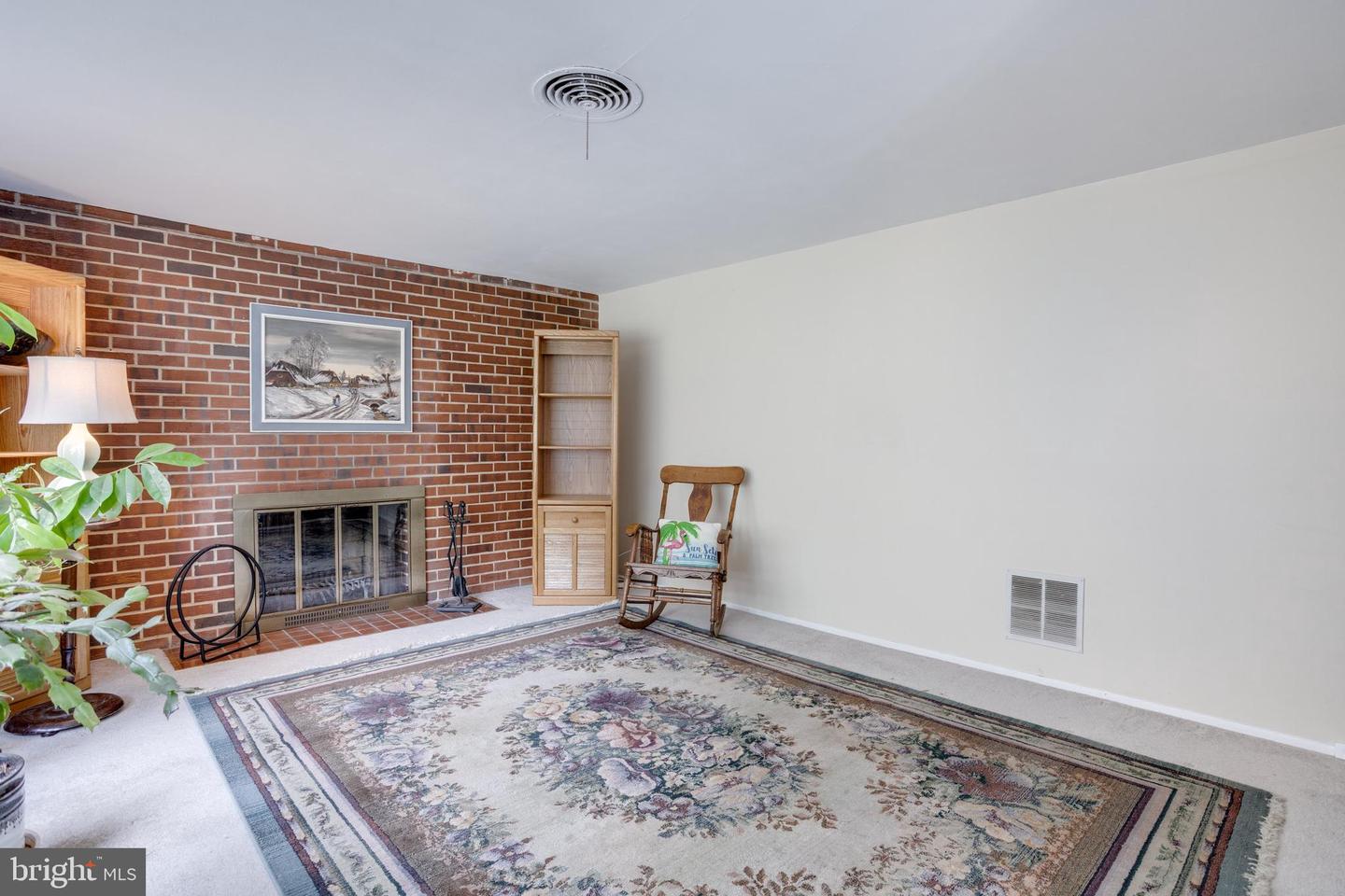 7508 ESSEX AVE, SPRINGFIELD, Virginia 22150, 3 Bedrooms Bedrooms, ,2 BathroomsBathrooms,Residential,For sale,7508 ESSEX AVE,VAFX2233130 MLS # VAFX2233130
