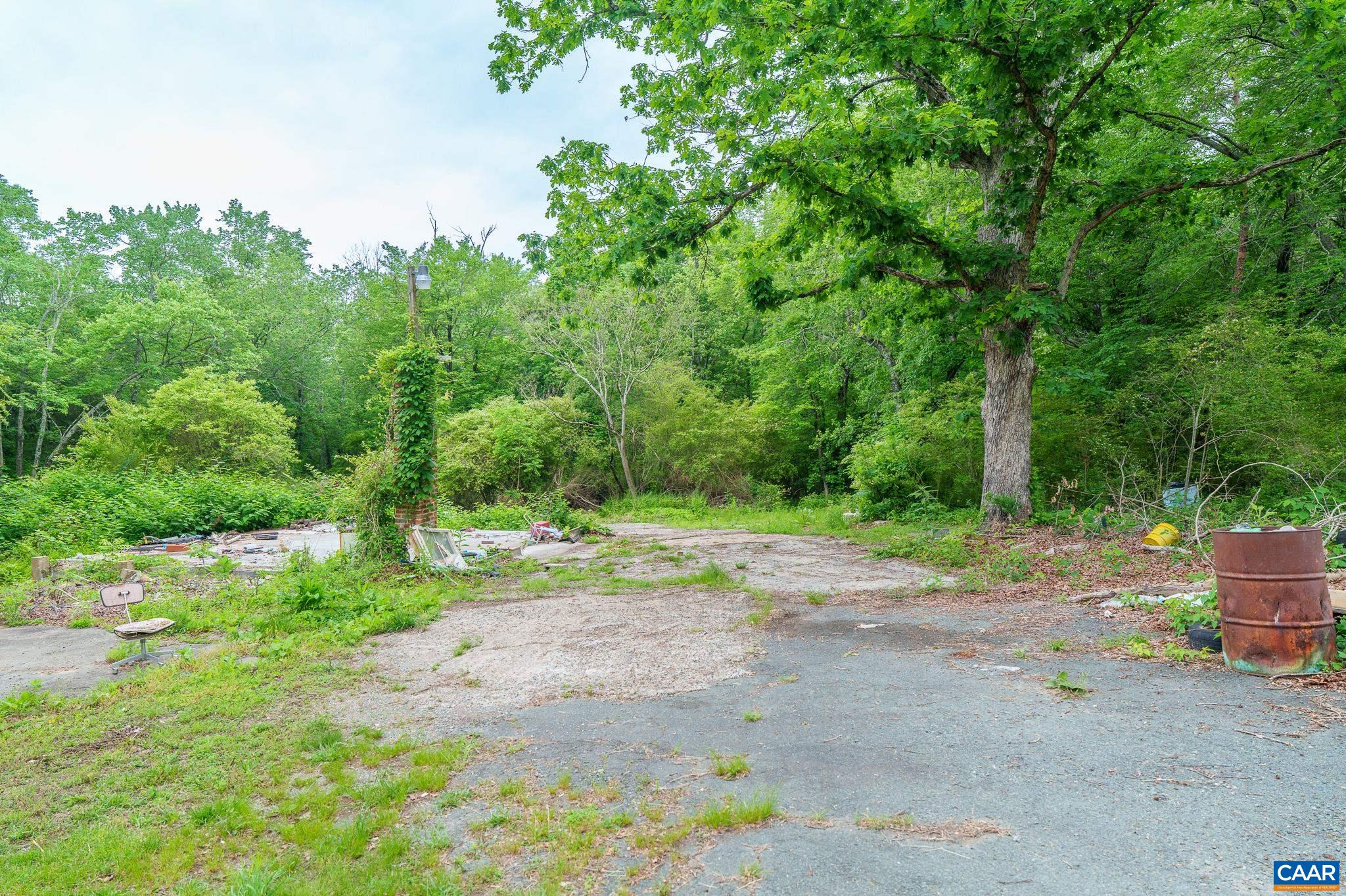 3849 EVERETTSVILLE LN, KESWICK, Virginia 22947, 4 Bedrooms Bedrooms, ,2 BathroomsBathrooms,Residential,3849 EVERETTSVILLE LN,664677 MLS # 664677