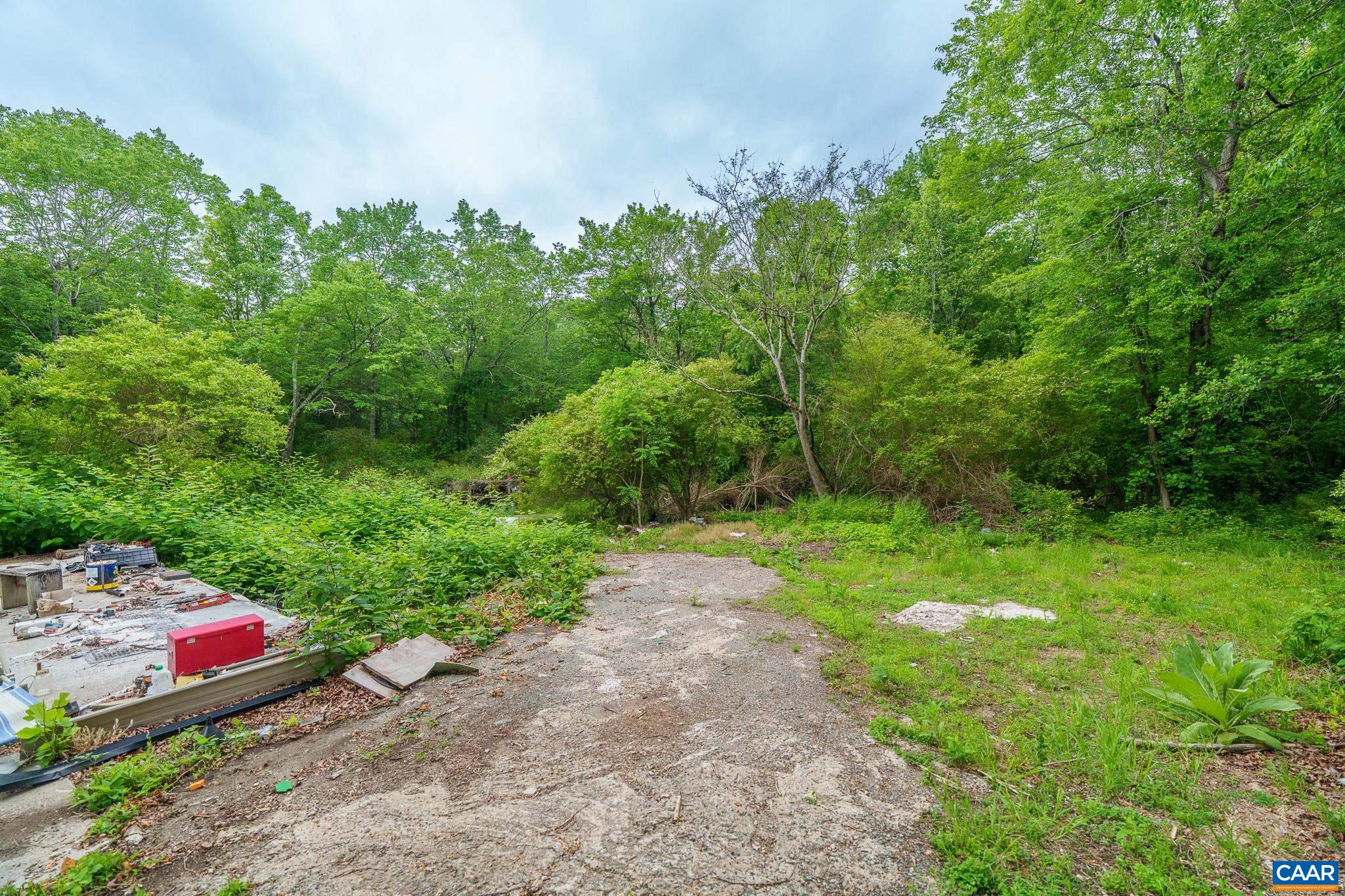 3849 EVERETTSVILLE LN, KESWICK, Virginia 22947, 4 Bedrooms Bedrooms, ,2 BathroomsBathrooms,Residential,3849 EVERETTSVILLE LN,664677 MLS # 664677