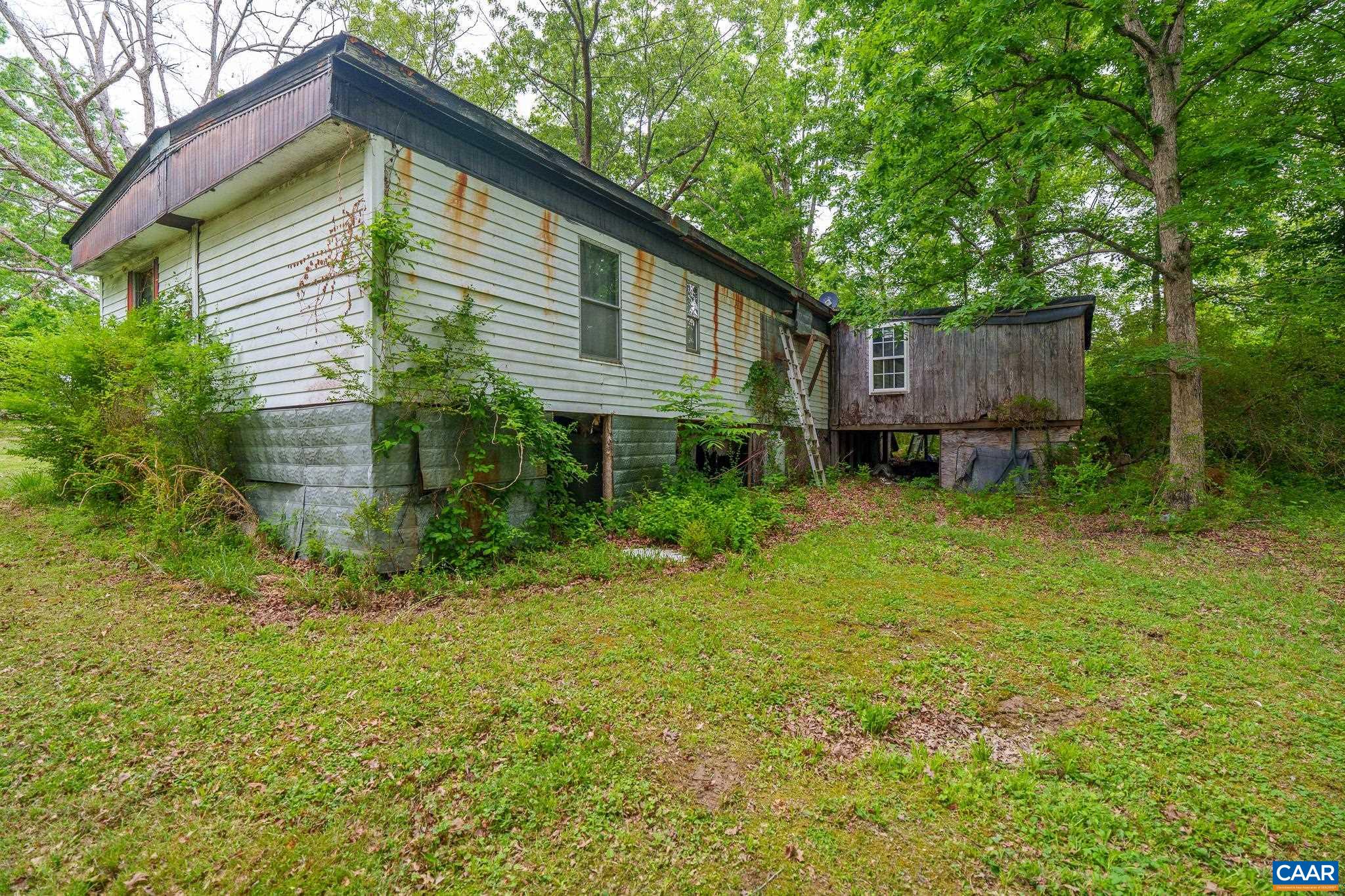 3849 EVERETTSVILLE LN, KESWICK, Virginia 22947, 4 Bedrooms Bedrooms, ,2 BathroomsBathrooms,Residential,3849 EVERETTSVILLE LN,664677 MLS # 664677