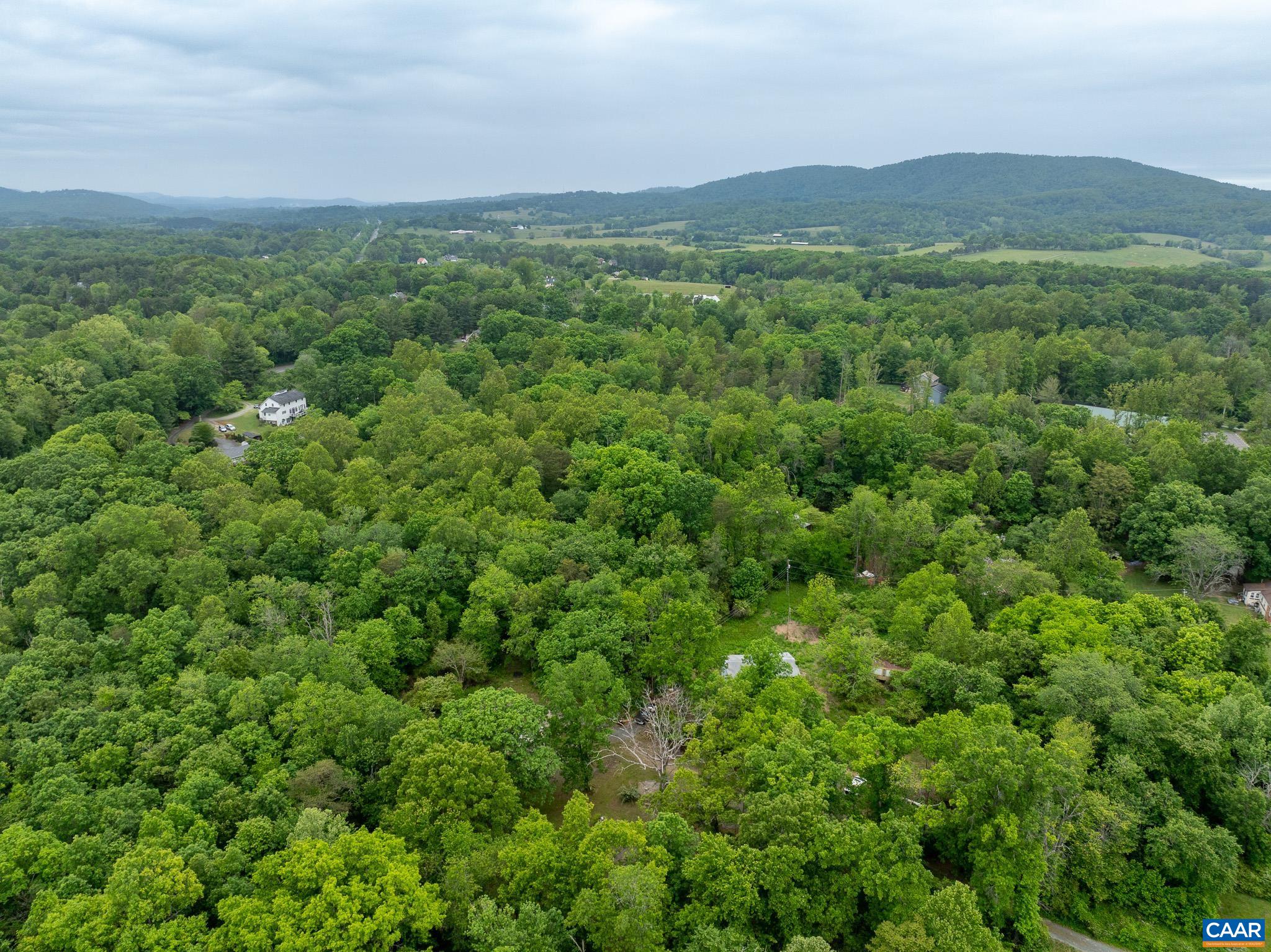 3849 EVERETTSVILLE LN, KESWICK, Virginia 22947, 4 Bedrooms Bedrooms, ,2 BathroomsBathrooms,Residential,3849 EVERETTSVILLE LN,664677 MLS # 664677