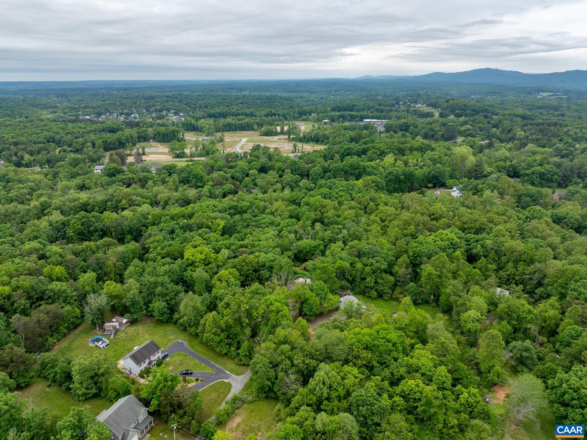 3849 EVERETTSVILLE LN, KESWICK, Virginia 22947, 4 Bedrooms Bedrooms, ,2 BathroomsBathrooms,Residential,3849 EVERETTSVILLE LN,664677 MLS # 664677