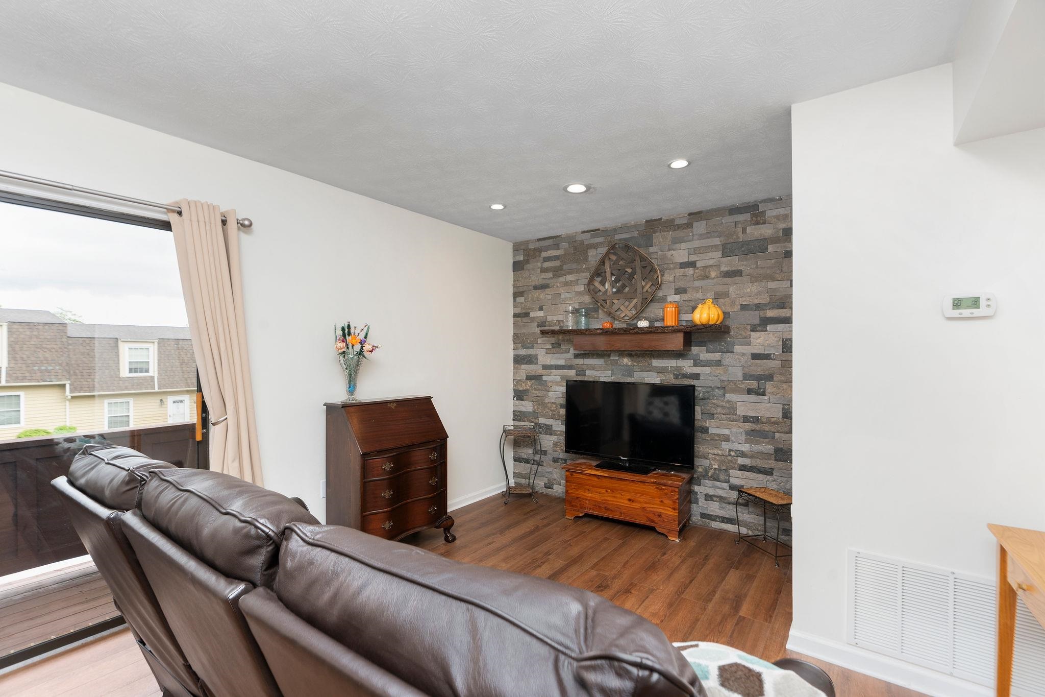 2337 MORRIS MILL RD, STAUNTON, Virginia 24401, 1 Bedroom Bedrooms, ,1 BathroomBathrooms,Residential,2337 MORRIS MILL RD,664678 MLS # 664678
