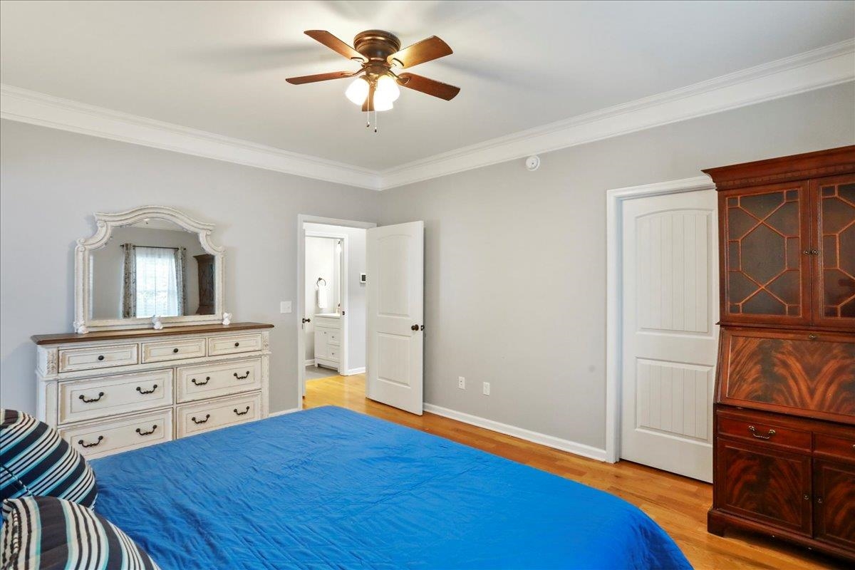 This is a king size bed to give referance to how large the room is