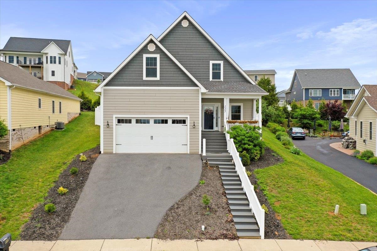 115 BEAUREGARD DR, STAUNTON, Virginia 24401, 3 Bedrooms Bedrooms, ,2 BathroomsBathrooms,Residential,115 BEAUREGARD DR,664681 MLS # 664681