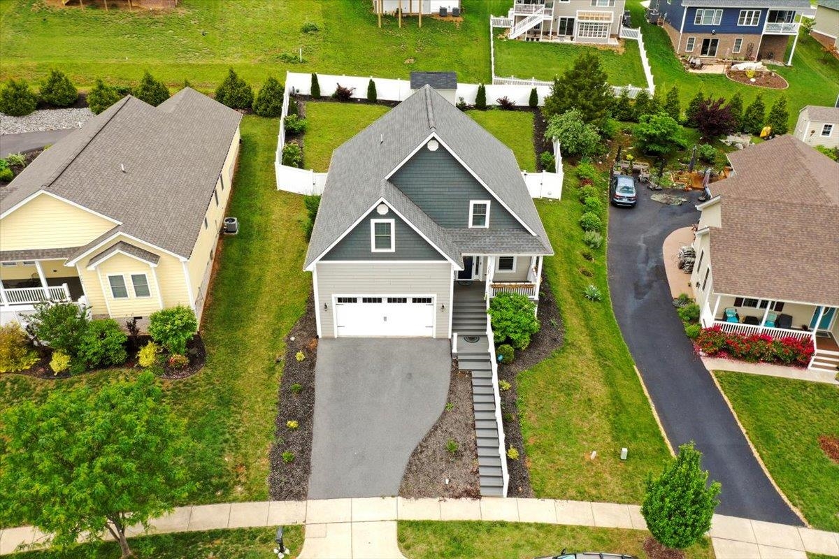 115 BEAUREGARD DR, STAUNTON, Virginia 24401, 3 Bedrooms Bedrooms, ,2 BathroomsBathrooms,Residential,115 BEAUREGARD DR,664681 MLS # 664681