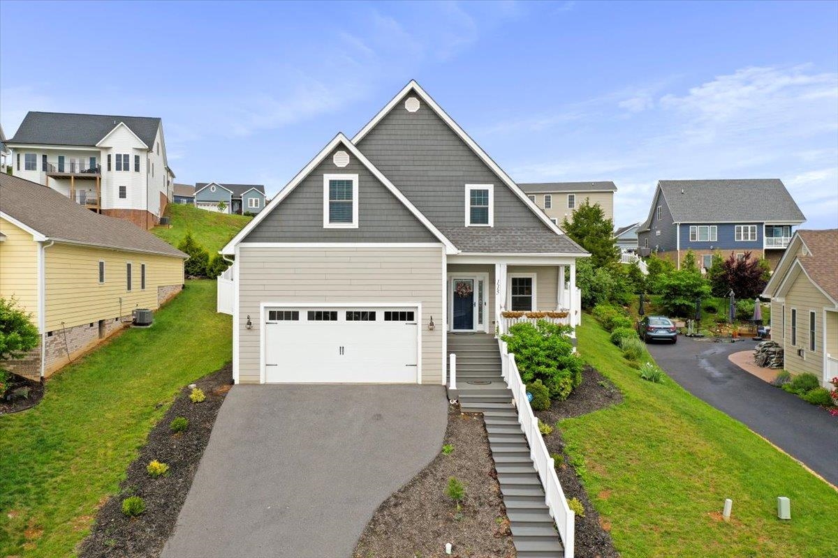 115 BEAUREGARD DR, STAUNTON, Virginia 24401, 3 Bedrooms Bedrooms, ,2 BathroomsBathrooms,Residential,115 BEAUREGARD DR,664681 MLS # 664681