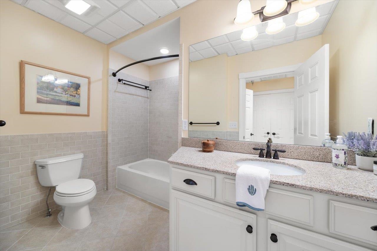 100 VILLAGE DR, STAUNTON, Virginia 24401, 2 Bedrooms Bedrooms, ,2 BathroomsBathrooms,Residential,100 VILLAGE DR,664682 MLS # 664682