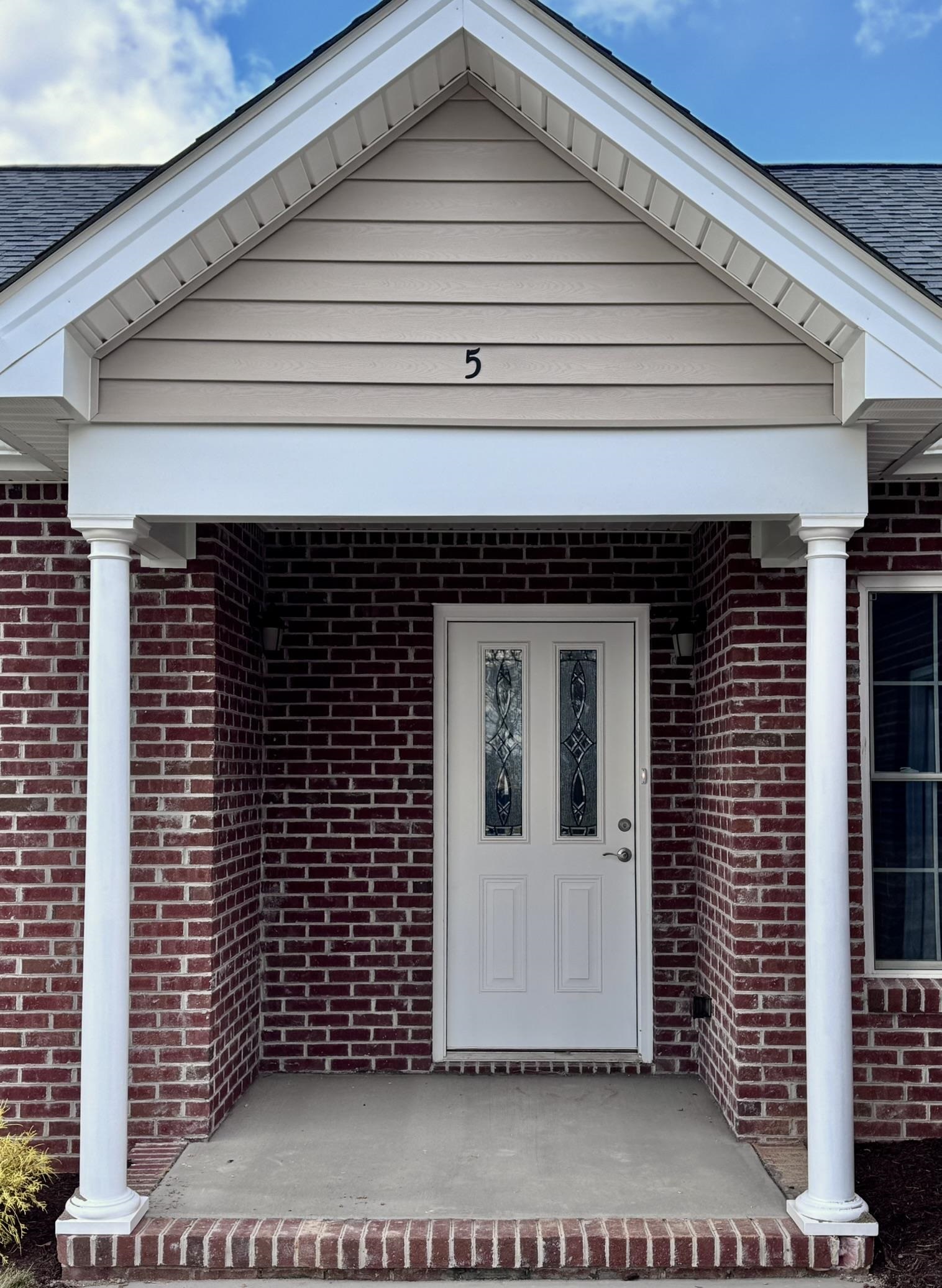 5 RIVER OAK DR, STAUNTON, Virginia 24401, 3 Bedrooms Bedrooms, ,2 BathroomsBathrooms,Residential,5 RIVER OAK DR,664683 MLS # 664683