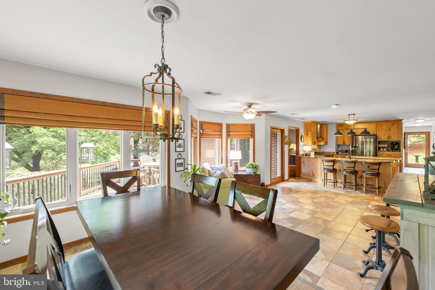 1134 LAKEVIEW DR, CROSS JUNCTION, Virginia 22625, 4 Bedrooms Bedrooms, ,3 BathroomsBathrooms,Residential,For sale,1134 LAKEVIEW DR,VAFV2033462 MLS # VAFV2033462