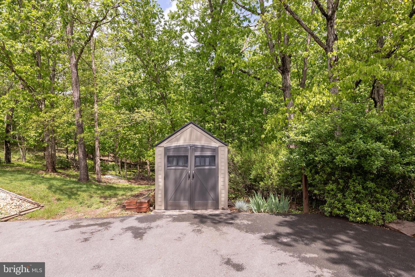 1134 LAKEVIEW DR, CROSS JUNCTION, Virginia 22625, 4 Bedrooms Bedrooms, ,3 BathroomsBathrooms,Residential,For sale,1134 LAKEVIEW DR,VAFV2033462 MLS # VAFV2033462