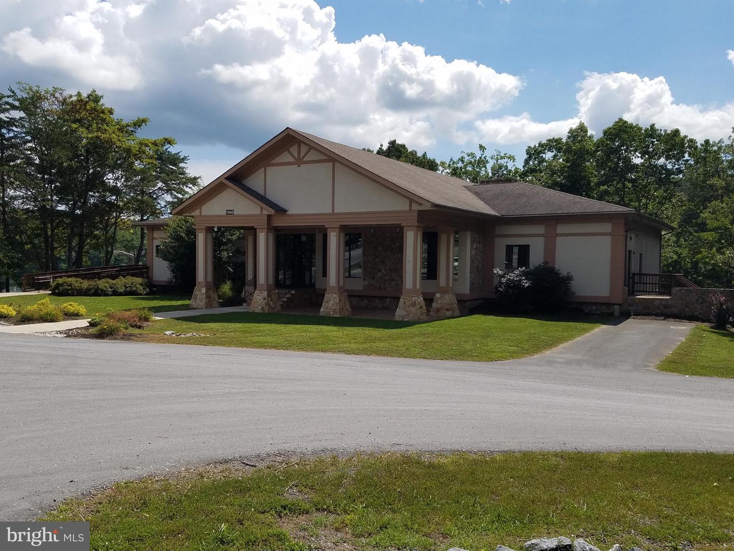 1134 LAKEVIEW DR, CROSS JUNCTION, Virginia 22625, 4 Bedrooms Bedrooms, ,3 BathroomsBathrooms,Residential,For sale,1134 LAKEVIEW DR,VAFV2033462 MLS # VAFV2033462