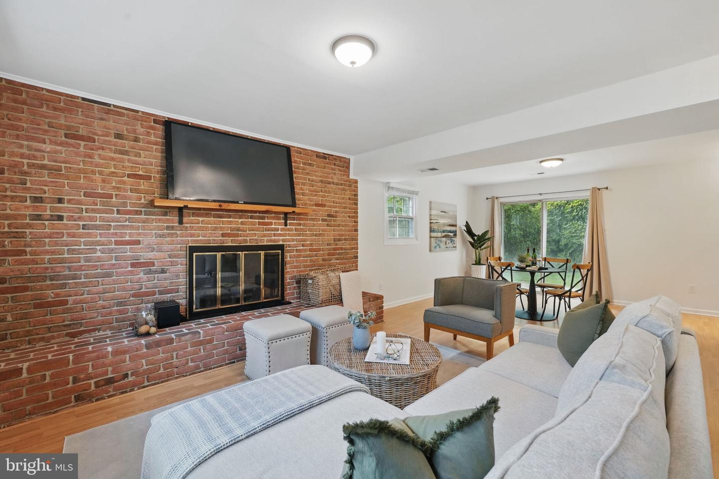 4735 CARTERWOOD DR, FAIRFAX, Virginia 22032, 4 Bedrooms Bedrooms, ,3 BathroomsBathrooms,Residential,For sale,4735 CARTERWOOD DR,VAFX2235136 MLS # VAFX2235136
