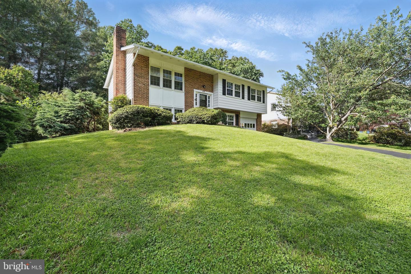 4735 CARTERWOOD DR, FAIRFAX, Virginia 22032, 4 Bedrooms Bedrooms, ,3 BathroomsBathrooms,Residential,For sale,4735 CARTERWOOD DR,VAFX2235136 MLS # VAFX2235136