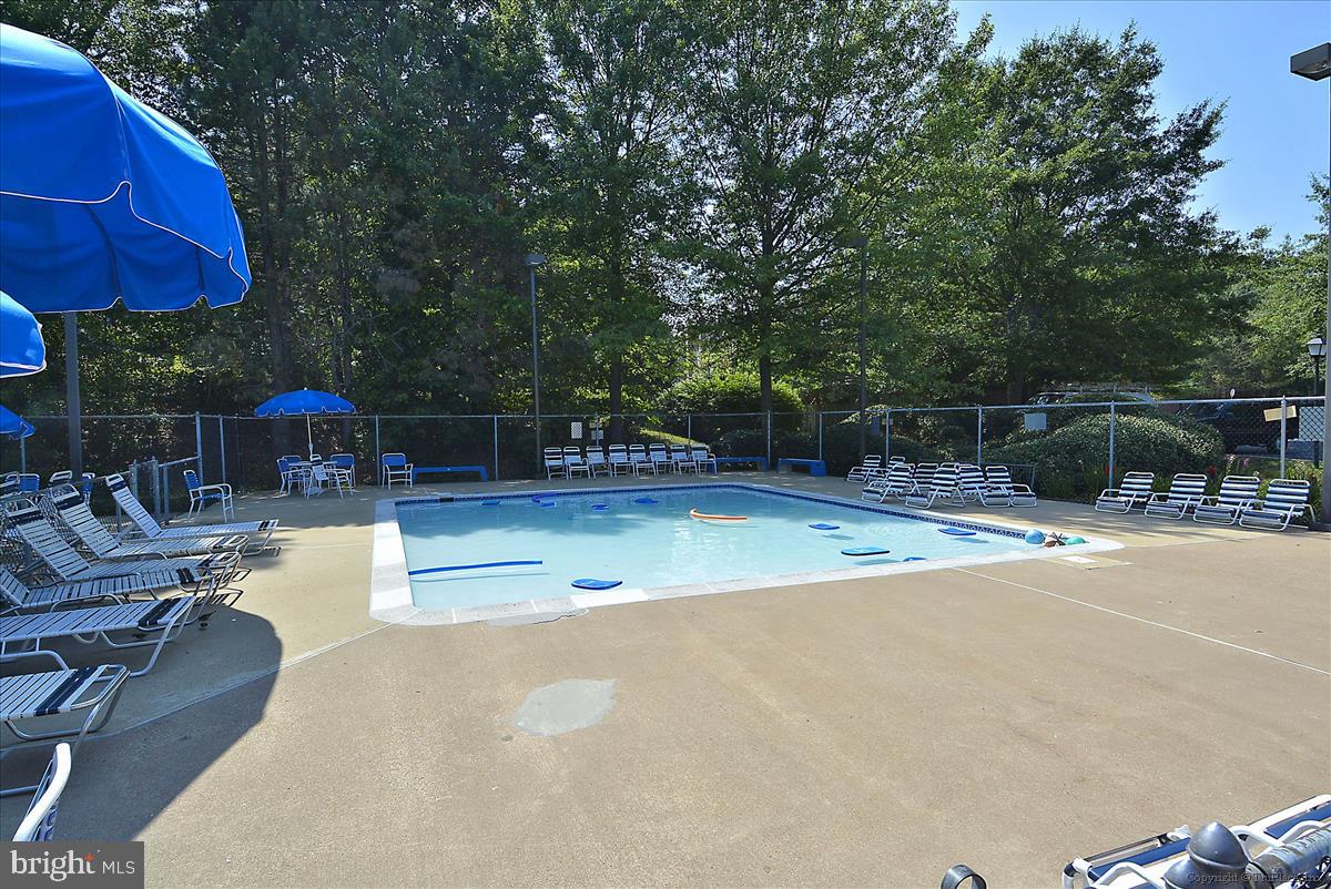 7708 SHOOTINGSTAR DR, SPRINGFIELD, Virginia 22152, 4 Bedrooms Bedrooms, ,3 BathroomsBathrooms,Residential,For sale,7708 SHOOTINGSTAR DR,VAFX2235256 MLS # VAFX2235256