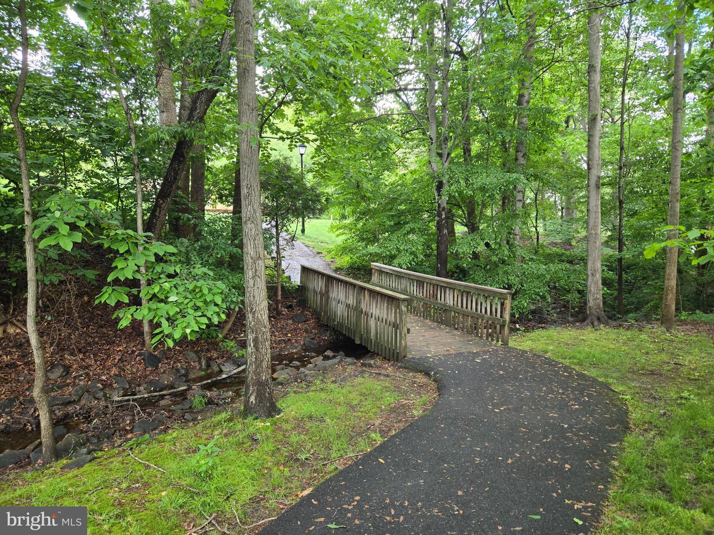 7708 SHOOTINGSTAR DR, SPRINGFIELD, Virginia 22152, 4 Bedrooms Bedrooms, ,3 BathroomsBathrooms,Residential,For sale,7708 SHOOTINGSTAR DR,VAFX2235256 MLS # VAFX2235256