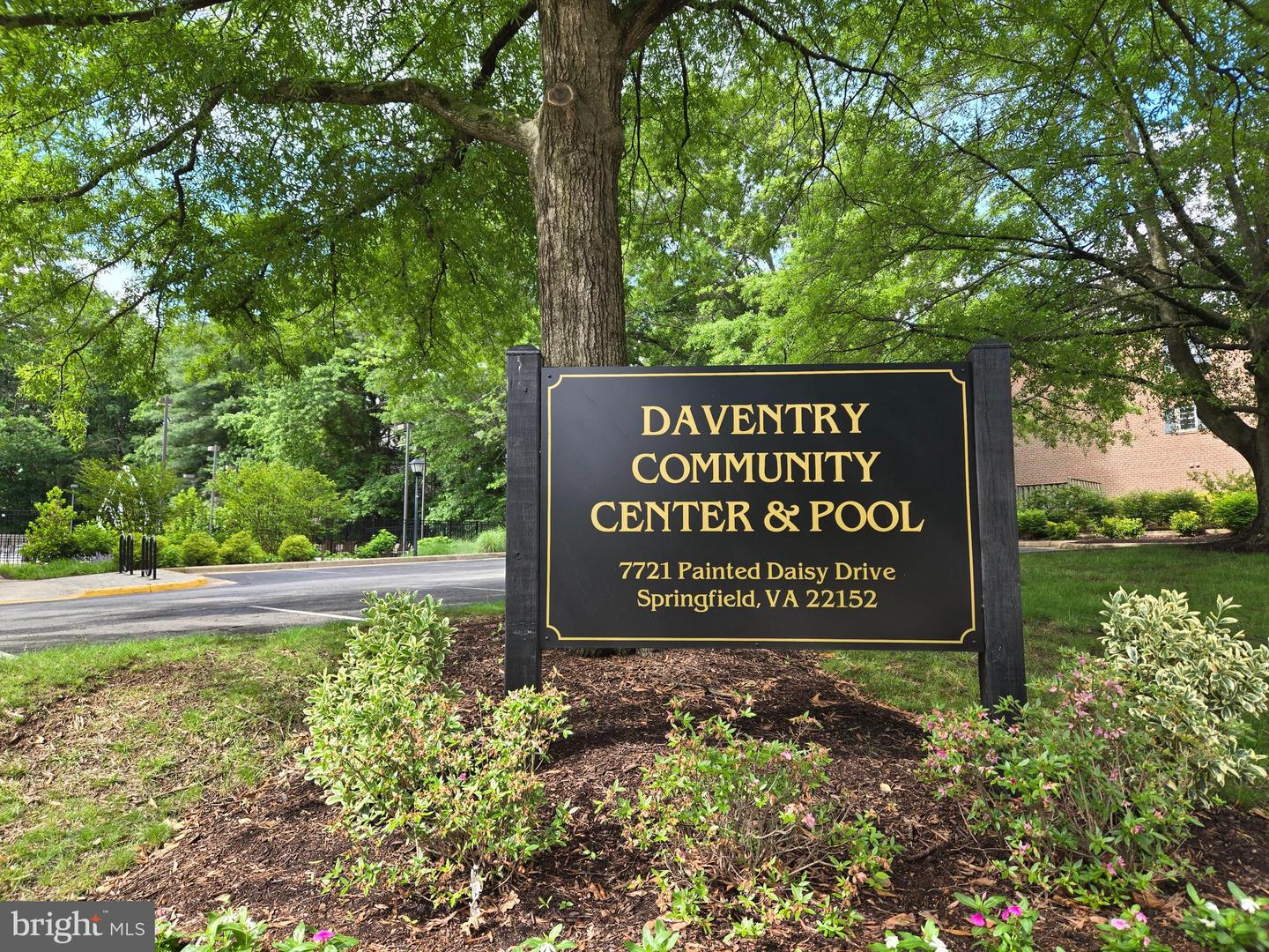 7708 SHOOTINGSTAR DR, SPRINGFIELD, Virginia 22152, 4 Bedrooms Bedrooms, ,3 BathroomsBathrooms,Residential,For sale,7708 SHOOTINGSTAR DR,VAFX2235256 MLS # VAFX2235256