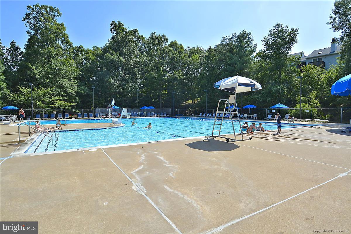 7708 SHOOTINGSTAR DR, SPRINGFIELD, Virginia 22152, 4 Bedrooms Bedrooms, ,3 BathroomsBathrooms,Residential,For sale,7708 SHOOTINGSTAR DR,VAFX2235256 MLS # VAFX2235256