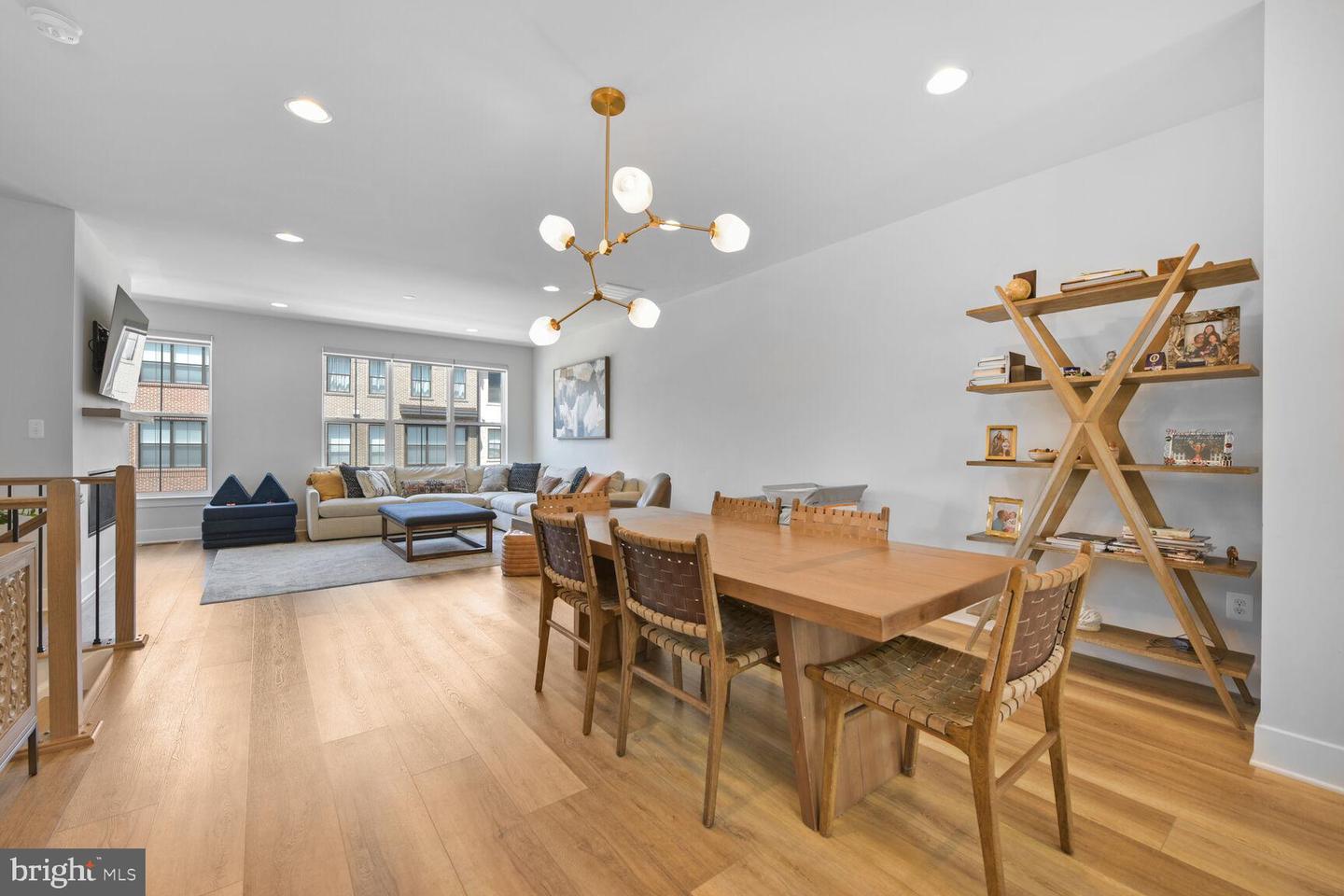 6233 ALMERICO PL, ALEXANDRIA, Virginia 22312, 4 Bedrooms Bedrooms, ,3 BathroomsBathrooms,Residential,For sale,6233 ALMERICO PL,VAFX2235508 MLS # VAFX2235508